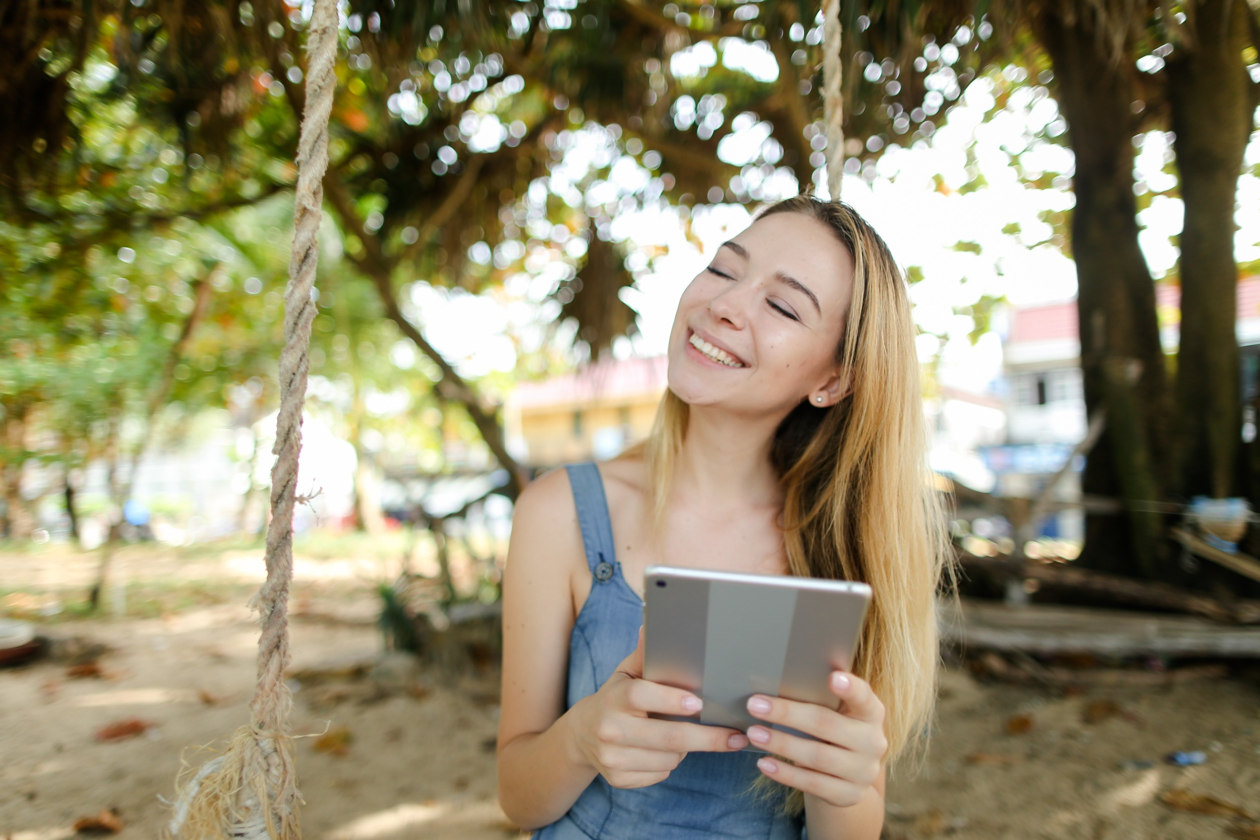 The Complete Beginner Guide to Writing eBooks for Passive Income
