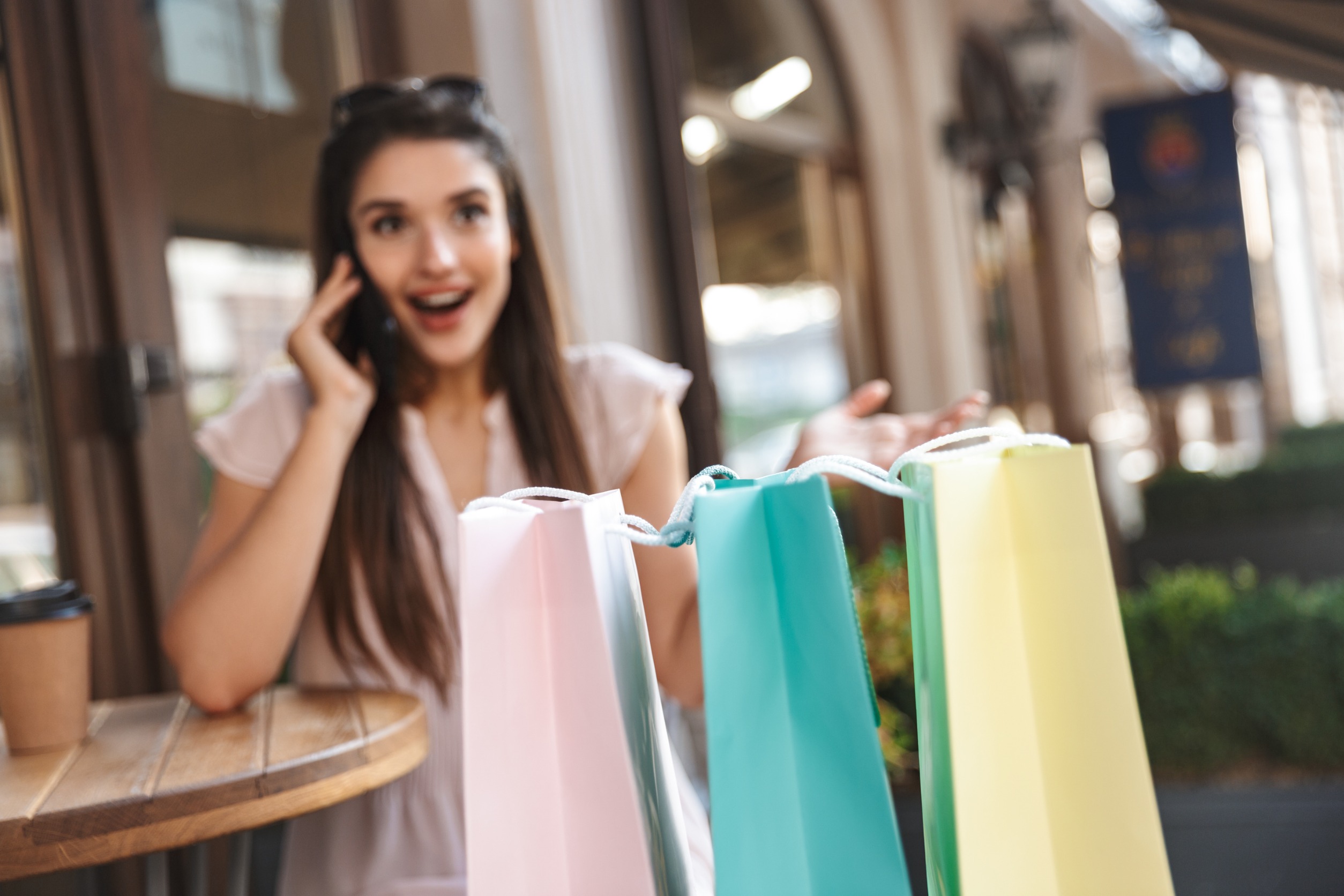 lady shopping on phone