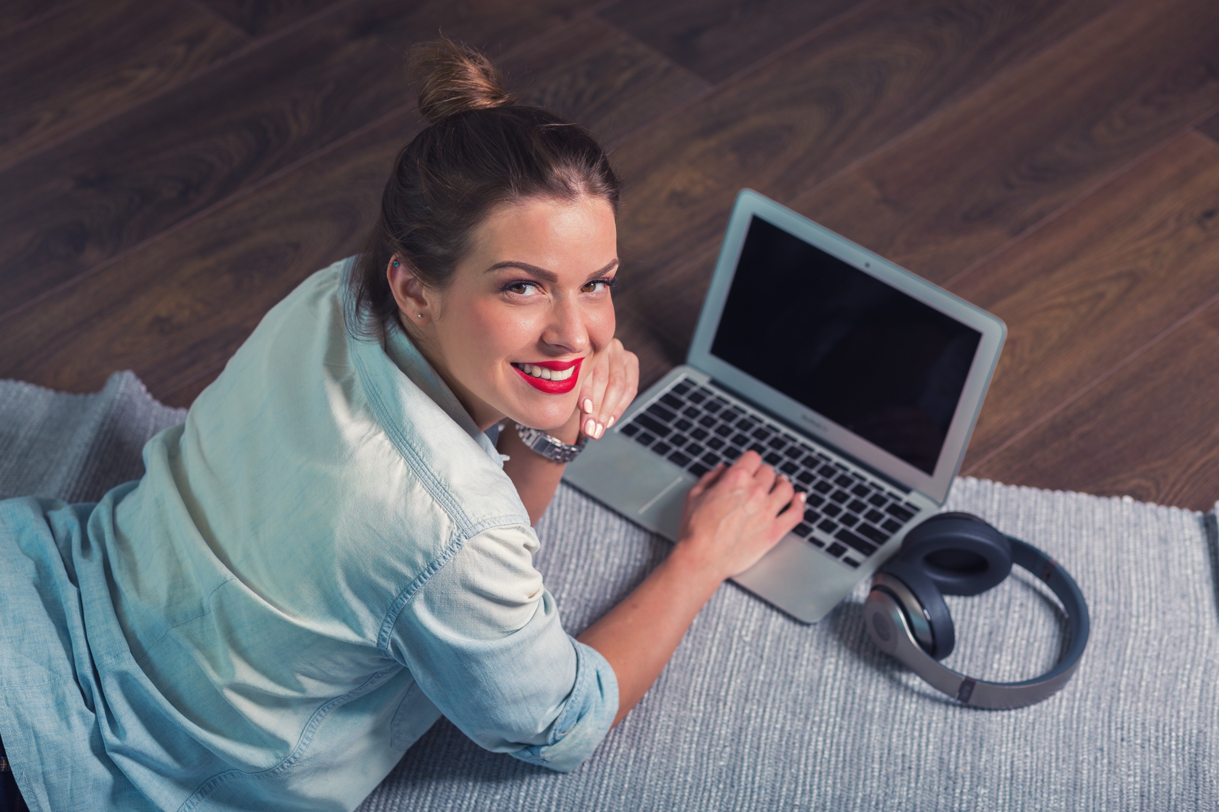 25 Online Jobs that Require No Degree and Pay $20+/Hour